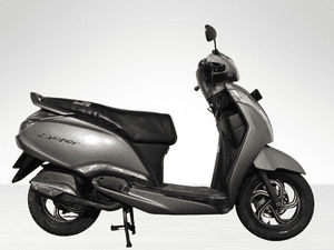 Used 2022 TVS Jupiter 125 Disc - Alloy Wheel for sale in Delhi - thumbnail 2