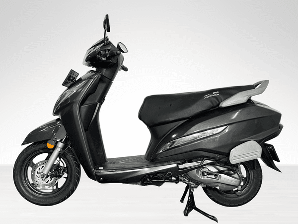 Used 2023 Honda Activa 125 Disc for sale in Delhi - photo 1