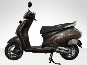 Used 2016 Honda Activa 3G Standard (BS III) for sale in Delhi - thumbnail 1