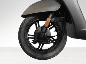 Used 2023 TVS Jupiter Drum for sale in Delhi - thumbnail 5