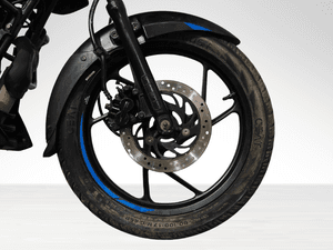 Used 2023 Bajaj Pulsar 125 Disc for sale in Delhi - thumbnail 5