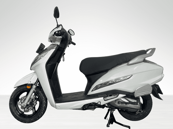 Used 2024 Honda Activa 125 Disc for sale in Delhi - photo 1