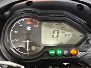 Used 2024 Bajaj Pulsar 125 Carbon Split Seat for sale in Gurgaon - thumbnail 8