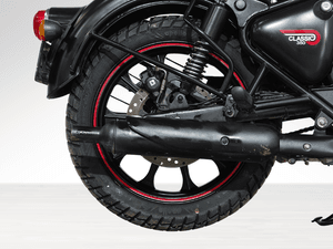 Used 2023 Royal Enfield Classic 350 Classic Dark - Dual Channel ABS for sale in Delhi - thumbnail 6