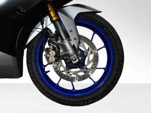 Used 2023 Yamaha R15 V4 M - Carbon Fibre for sale in Delhi - thumbnail 5