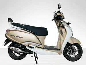 Used 2025 TVS Jupiter 125 SmartXonnect for sale in Delhi - thumbnail 2