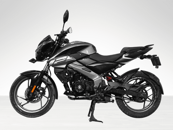 Used 2024 Bajaj Pulsar NS125 Bluetooth for sale in Delhi - photo 1