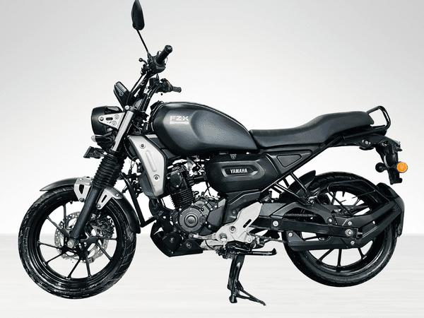 Used 2023 Yamaha FZ X Matte Copper and Matte Black for sale in Delhi - photo 1
