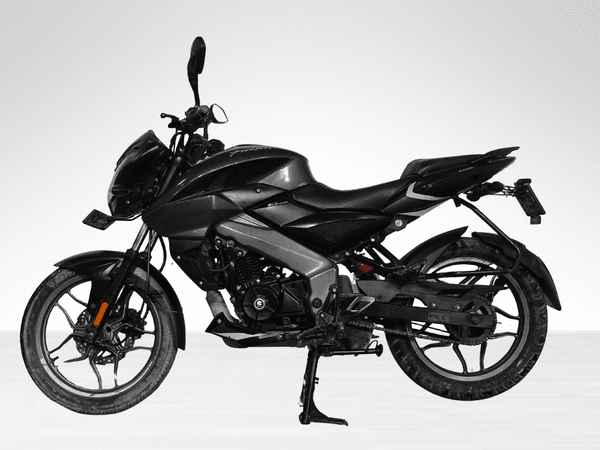 Used 2024 Bajaj Pulsar NS125 Standard for sale in Delhi - photo 1