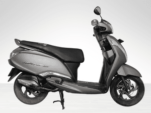 Used 2023 TVS Jupiter 125 Disc - Alloy Wheel for sale in Delhi - thumbnail 2