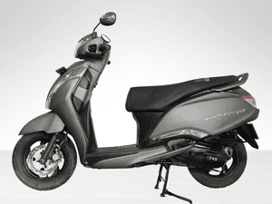 Used 2023 TVS Jupiter 125 Disc - Alloy Wheel for sale in Delhi - thumbnail 1
