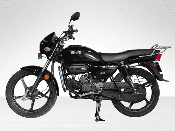 Used 2025 Hero Splendor Plus Black and Accent Edition for sale in Delhi - photo 1