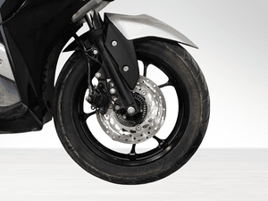 Used 2025 Yamaha Aerox 155 MotoGP Edition for sale in Gurgaon - thumbnail 5
