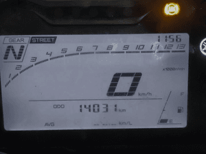 Used 2021 Yamaha R15 V4 Dark Knight for sale in Gurgaon - thumbnail 2