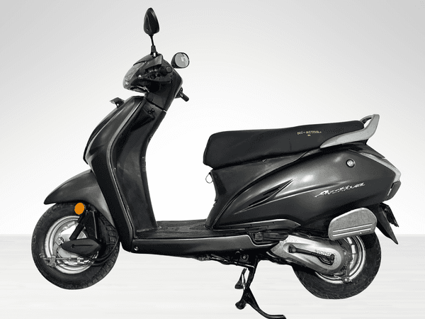 Used 2017 Honda Activa 4G Standard (BS IV) for sale in Delhi - photo 1