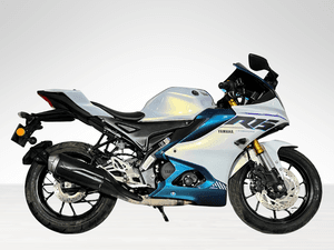 Used 2025 Yamaha R15 V4 Racing Blue for sale in Gurgaon - thumbnail 2