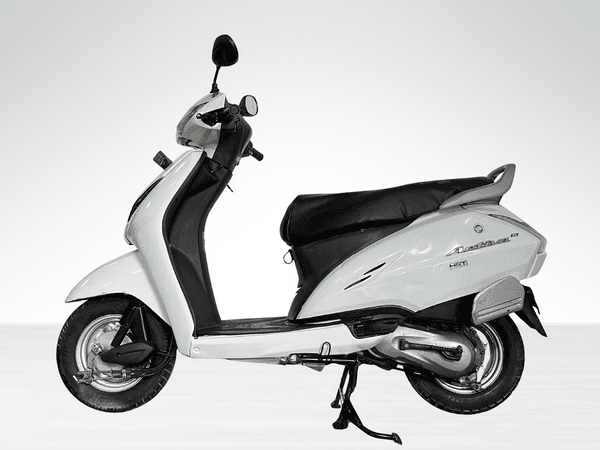 Used 2016 Honda Activa 3G Standard (BS III) for sale in Delhi - photo 1