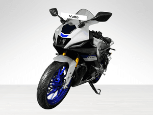 Used 2023 Yamaha R15 V4 M for sale in Delhi - thumbnail 3