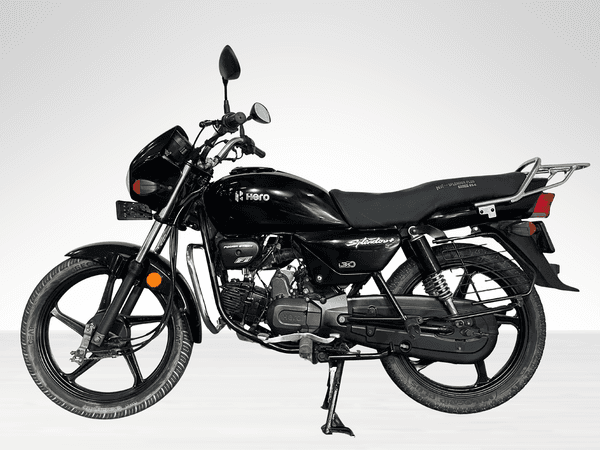 Used 2022 Hero Splendor Plus Black and Accent Edition for sale in Delhi - photo 1