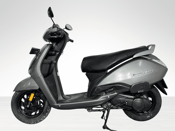 Used 2023 TVS Jupiter Drum Alloy for sale in Delhi - photo 1