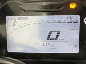 Used 2021 Yamaha R15 V4 M - MotoGP Edition for sale in Delhi - thumbnail 8