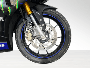 Used 2021 Yamaha R15 V4 M - MotoGP Edition for sale in Delhi - thumbnail 5