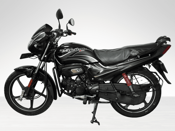 Used 2023 Hero Passion Plus Standard for sale in Jaipur - photo 1