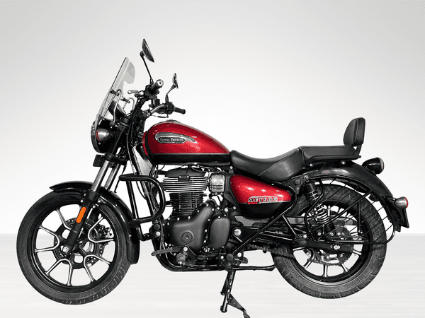 Used 2022 Royal Enfield Meteor 350 Supernova for sale in Delhi - photo 1