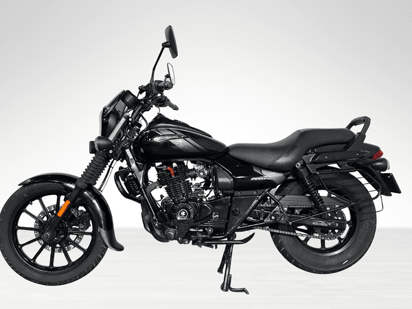 Used 2026 Bajaj Avenger Street 220 Standard for sale in Delhi - photo 1