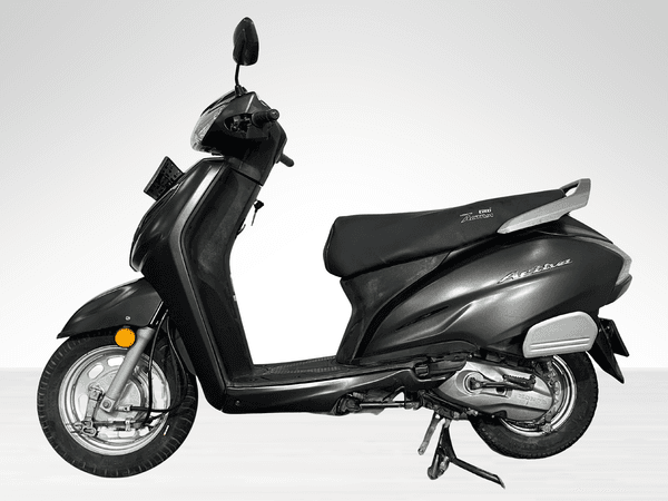 Used 2022 Honda Activa 6G Standard for sale in Delhi - photo 1