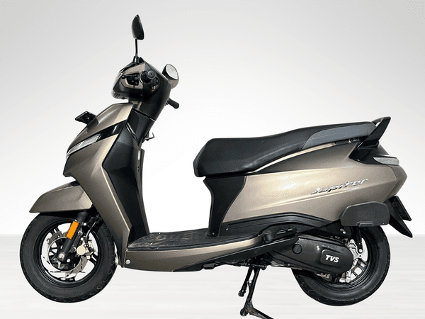 Used 2025 TVS Jupiter ZX Disc - SmartXonnect for sale in Delhi - photo 1