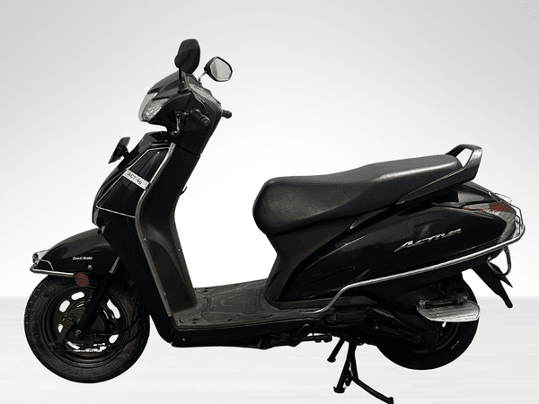 Used 2022 Honda Activa 6G Deluxe - Limited Edition for sale in Jaipur - photo 1