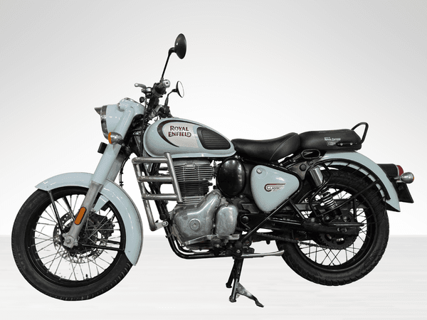 Used 2022 Royal Enfield Classic 350 Halcyon - Dual Channel ABS for sale in Gurgaon - photo 1