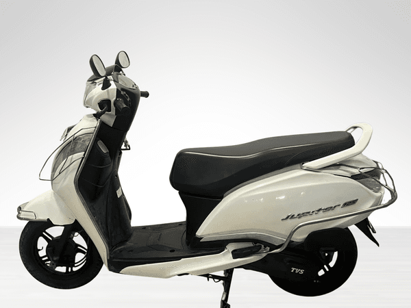 Used 2022 TVS Jupiter 125 Drum - Alloy Wheel for sale in Jaipur - photo 1