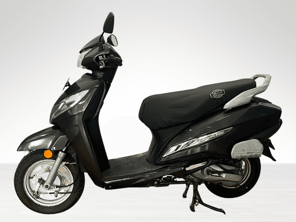 Used 2020 Honda Activa 125 Drum for sale in Jaipur - photo 1