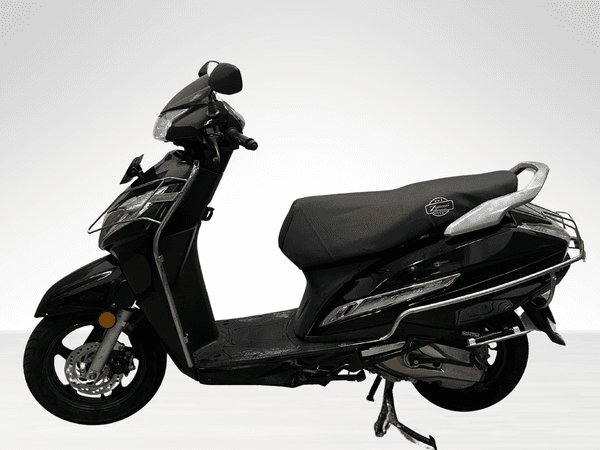 Used 2024 Honda Activa 125 Disc for sale in Jaipur - photo 1