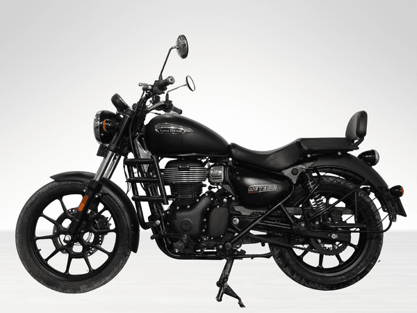 Used 2025 Royal Enfield Meteor 350 Stellar for sale in Delhi - photo 1