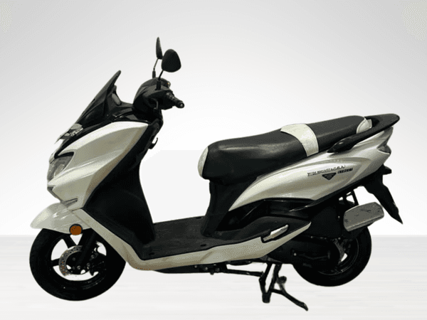 Used 2023 Suzuki Burgman Street 125 Ride Connect Edition for sale in Jaipur - photo 1