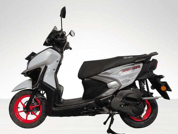 Used 2024 Yamaha Ray ZR 125 Street Rally - Matte Black and Light Grey for sale in Delhi - photo 1