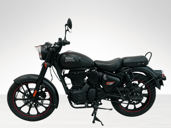 Used 2024 Royal Enfield Classic 350 Classic Dark - Dual Channel ABS for sale in Jaipur - photo 1