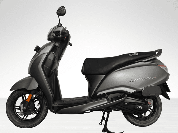 Used 2022 TVS Jupiter 125 Drum - Alloy Wheel for sale in Gurgaon - photo 1