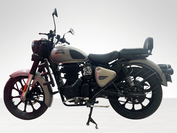 Used 2022 Royal Enfield Classic 350 Classic Dark - Dual Channel ABS for sale in Jaipur - photo 1
