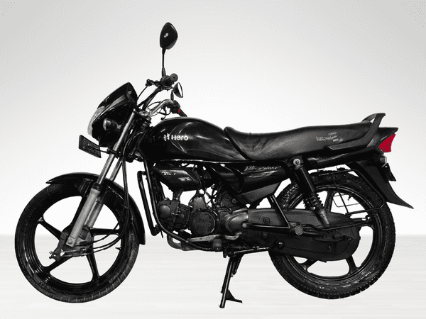 Used 2024 Hero HF Deluxe Drum Self Alloy Black for sale in Delhi - photo 1