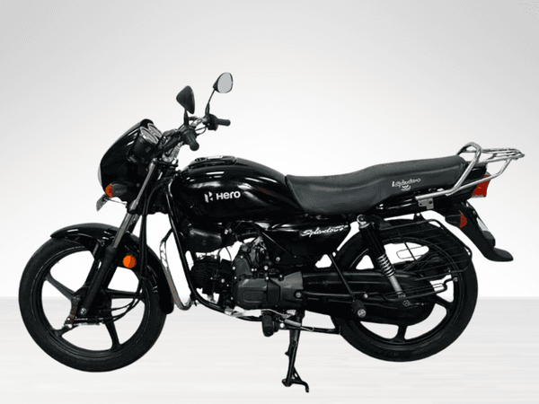 Used 2025 Hero Splendor Plus Black and Accent Edition for sale in Jaipur - photo 1