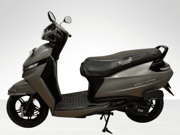 Used 2025 TVS Jupiter Drum Alloy for sale in Jaipur - photo 1