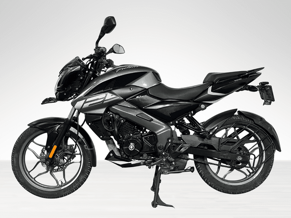 Used 2023 Bajaj Pulsar NS125 Standard for sale in Delhi - photo 1
