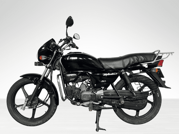 Used 2021 Hero Splendor Plus Black and Accent Edition for sale in Delhi - photo 1