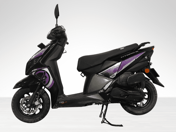 Used 2025 TVS Ntorq 125 Super Squad Edition for sale in Delhi - photo 1