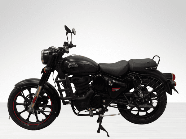 Used 2022 Royal Enfield Classic 350 Classic Dark - Dual Channel ABS for sale in Jaipur - photo 1