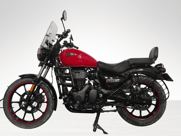 Used 2024 Royal Enfield Meteor 350 Fireball for sale in Delhi - photo 1